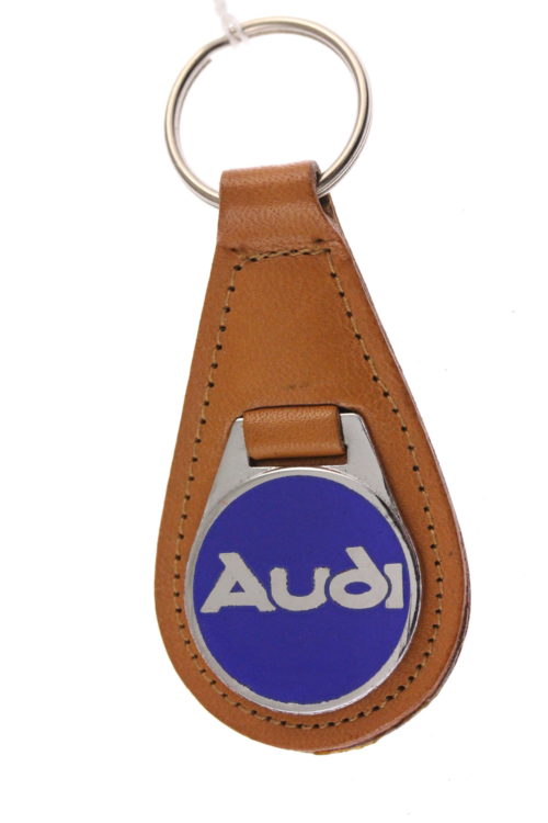 KEY FOB.VINTAGE BRITISH RILEY CARS. RILEY CARS FAUX LEATHER KEY RING